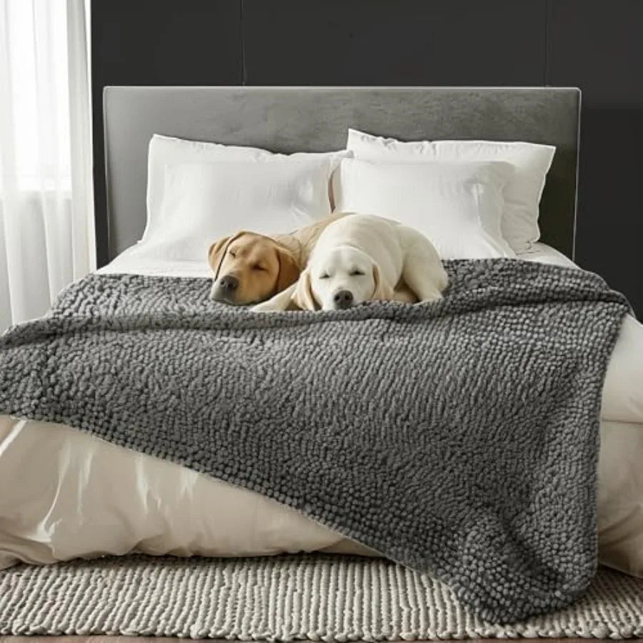 Chenille Dog Blanket With Water Absorption Anti Slip Durable
