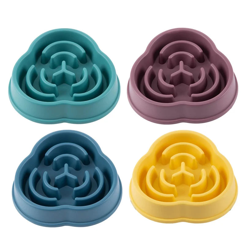 Plastic Slow Feeder Dog Bowl Cloud Shape 500ml Anti Vomiting